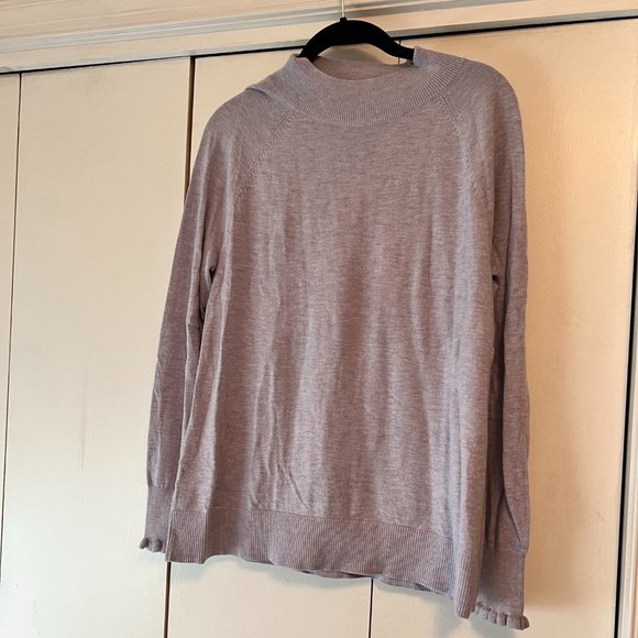 LOFT Sweaters - LOFT Lavender Mock Turtleneck Sweater w/Ruffle Cuffs, Size Medium.